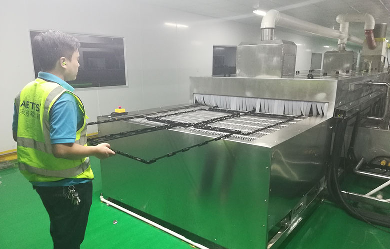 NG娛樂風(fēng)機(jī)為客戶的朋友解決電視機(jī)膠框吹干